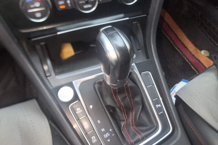 Used Volkswagen Golf GTI 2016 2.0 TSI GTI Gear Lever