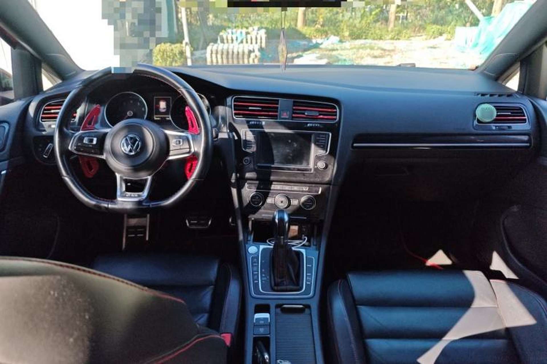 Used Volkswagen Golf GTI 2016 2.0 TSI GTI Interior 2