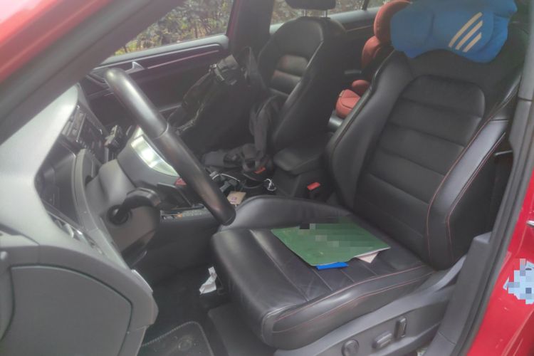 Used Volkswagen Golf GTI 2016 2.0 TSI GTI Left Front Seat