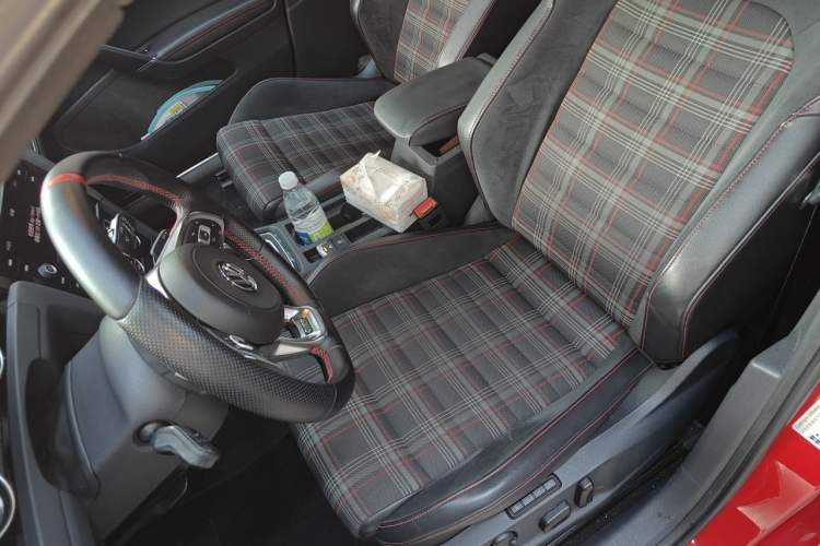 Used Volkswagen Golf GTI 2016 2.0 TSI GTI Left Front Seat