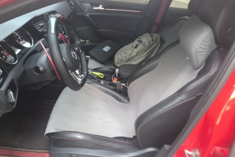 Used Volkswagen Golf GTI 2016 2.0 TSI GTI Left Front Seat