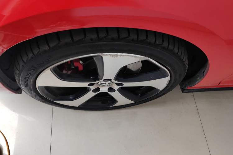Used Volkswagen Golf GTI 2016 2.0 TSI GTI Left Front Wheel Hub