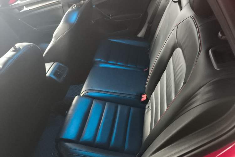 Used Volkswagen Golf GTI 2016 2.0 TSI GTI Left Rear Seat