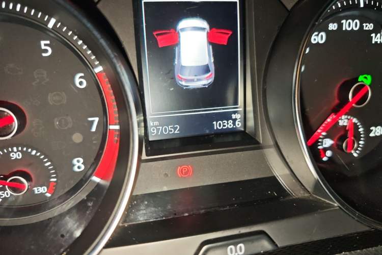 Used Volkswagen Golf GTI 2016 2.0 TSI GTI Odometer Close Up