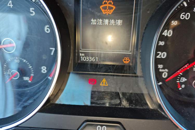 Used Volkswagen Golf GTI 2016 2.0 TSI GTI Odometer Close Up