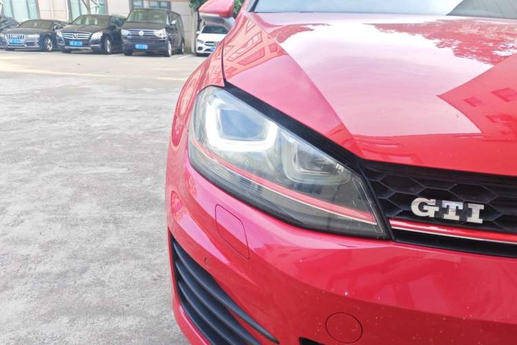 Used Volkswagen Golf GTI 2016 2.0 TSI GTI Right Front Headlight
