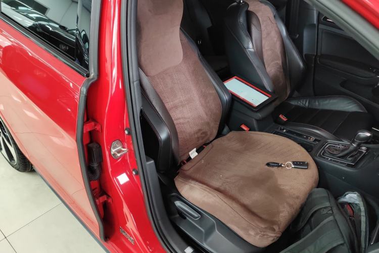 Used Volkswagen Golf GTI 2016 2.0 TSI GTI Right Front Seat