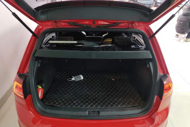 Used Volkswagen Golf GTI 2016 2.0 TSI GTI Trunk