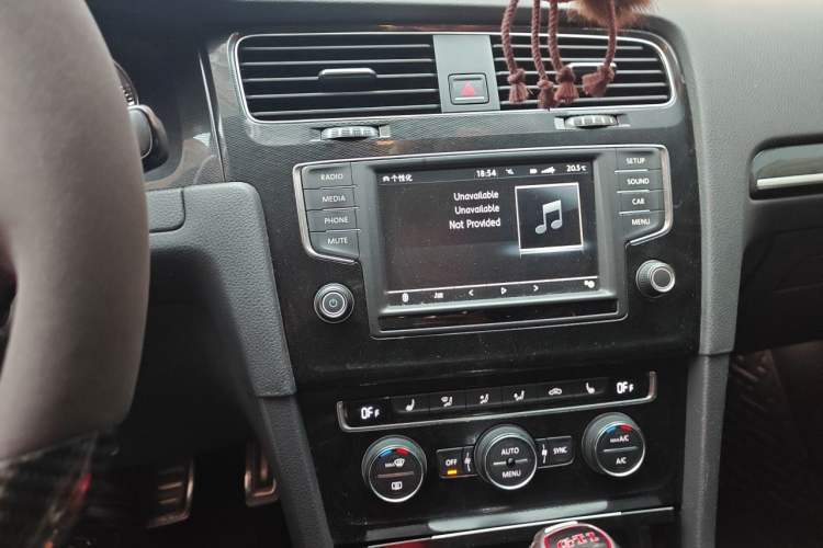 Used Volkswagen Golf GTI 2016 2.0 TSI GTI Audio And AC Panel