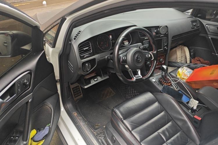 Used Volkswagen Golf GTI 2016 2.0 TSI GTI Driver Seat