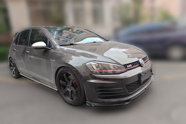 Used Volkswagen Golf GTI 2016 2.0 TSI GTI Front Right 45 Deg