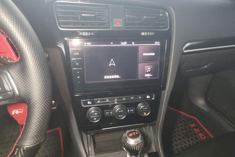 Used Volkswagen Golf GTI 2016 2.0 TSI GTI Audio And AC Panel