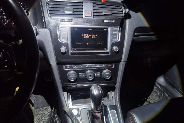 Used Volkswagen Golf GTI 2016 2.0 TSI GTI Audio And AC Panel