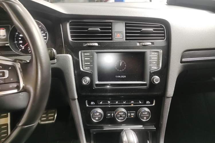 Used Volkswagen Golf GTI 2016 2.0 TSI GTI Audio And AC Panel