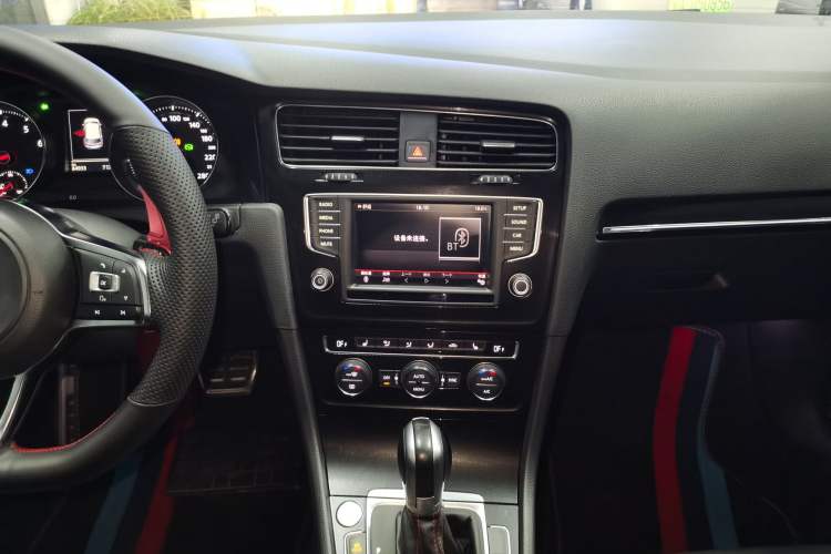 Used Volkswagen Golf GTI 2016 2.0 TSI GTI Audio And AC Panel