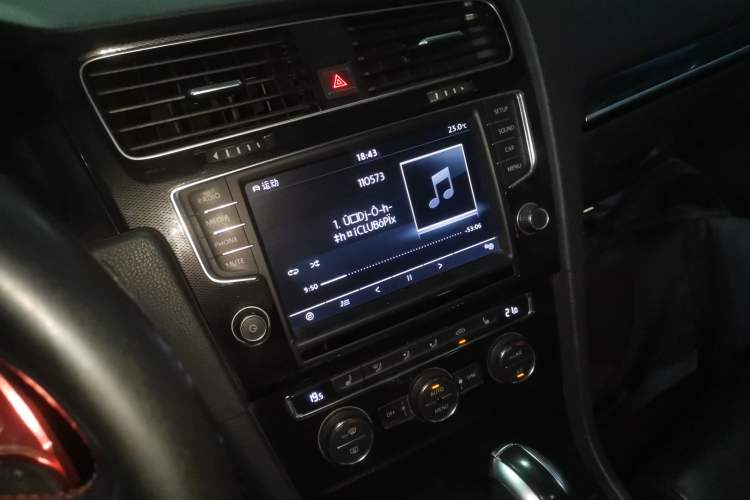 Used Volkswagen Golf GTI 2016 2.0 TSI GTI Audio And AC Panel