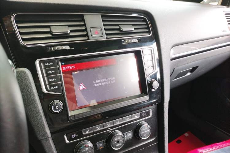 Used Volkswagen Golf GTI 2016 2.0 TSI GTI Audio And AC Panel