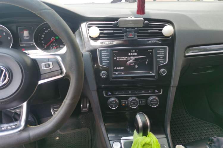 Used Volkswagen Golf GTI 2016 2.0 TSI GTI Audio And AC Panel