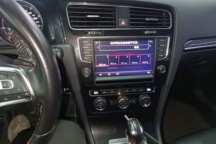 Used Volkswagen Golf GTI 2016 2.0 TSI GTI Audio And AC Panel