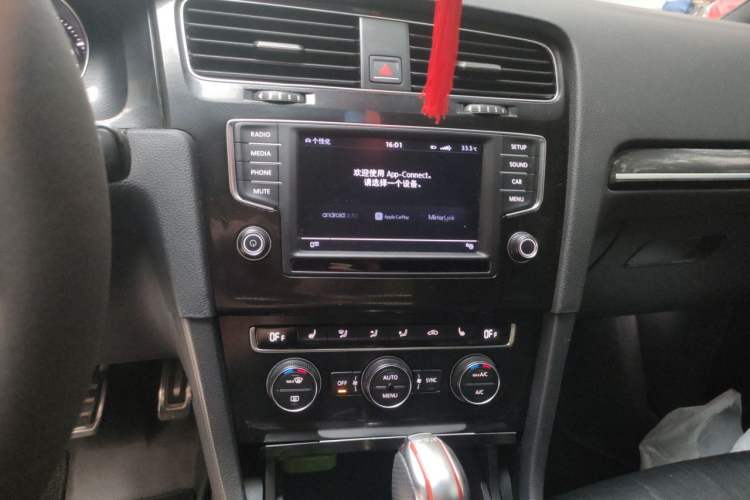 Used Volkswagen Golf GTI 2016 2.0 TSI GTI Audio And AC Panel