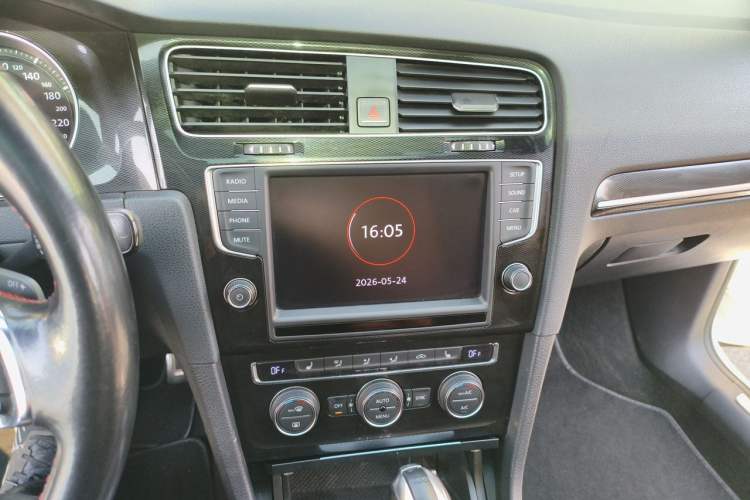 Used Volkswagen Golf GTI 2016 2.0 TSI GTI Audio And AC Panel