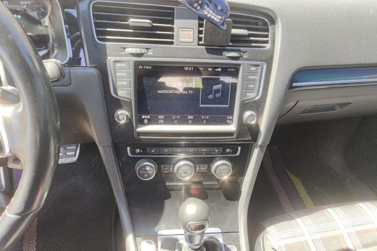 Used Volkswagen Golf GTI 2016 2.0 TSI GTI Audio And AC Panel