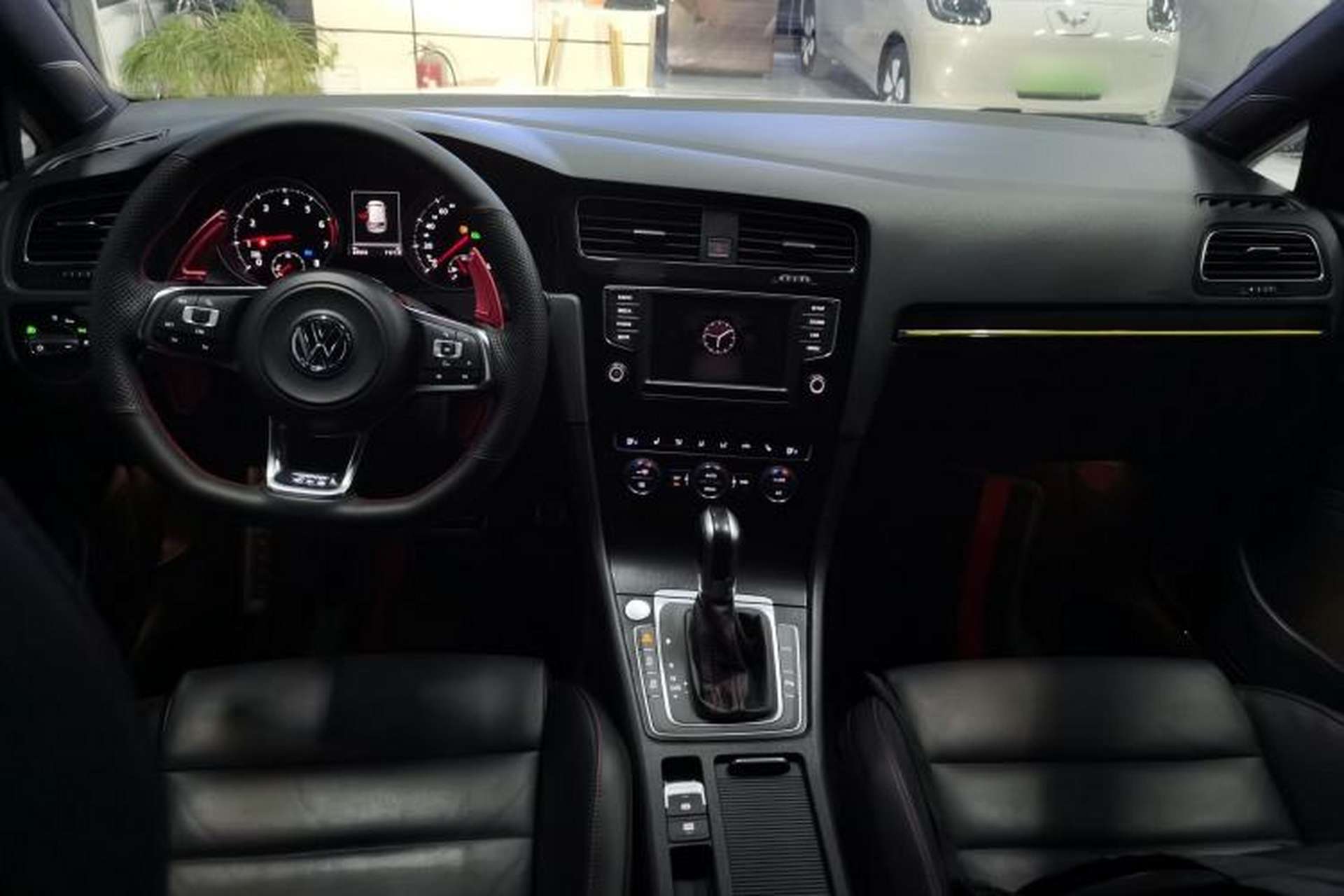Used Volkswagen Golf GTI 2016 2.0 TSI GTI Center Console