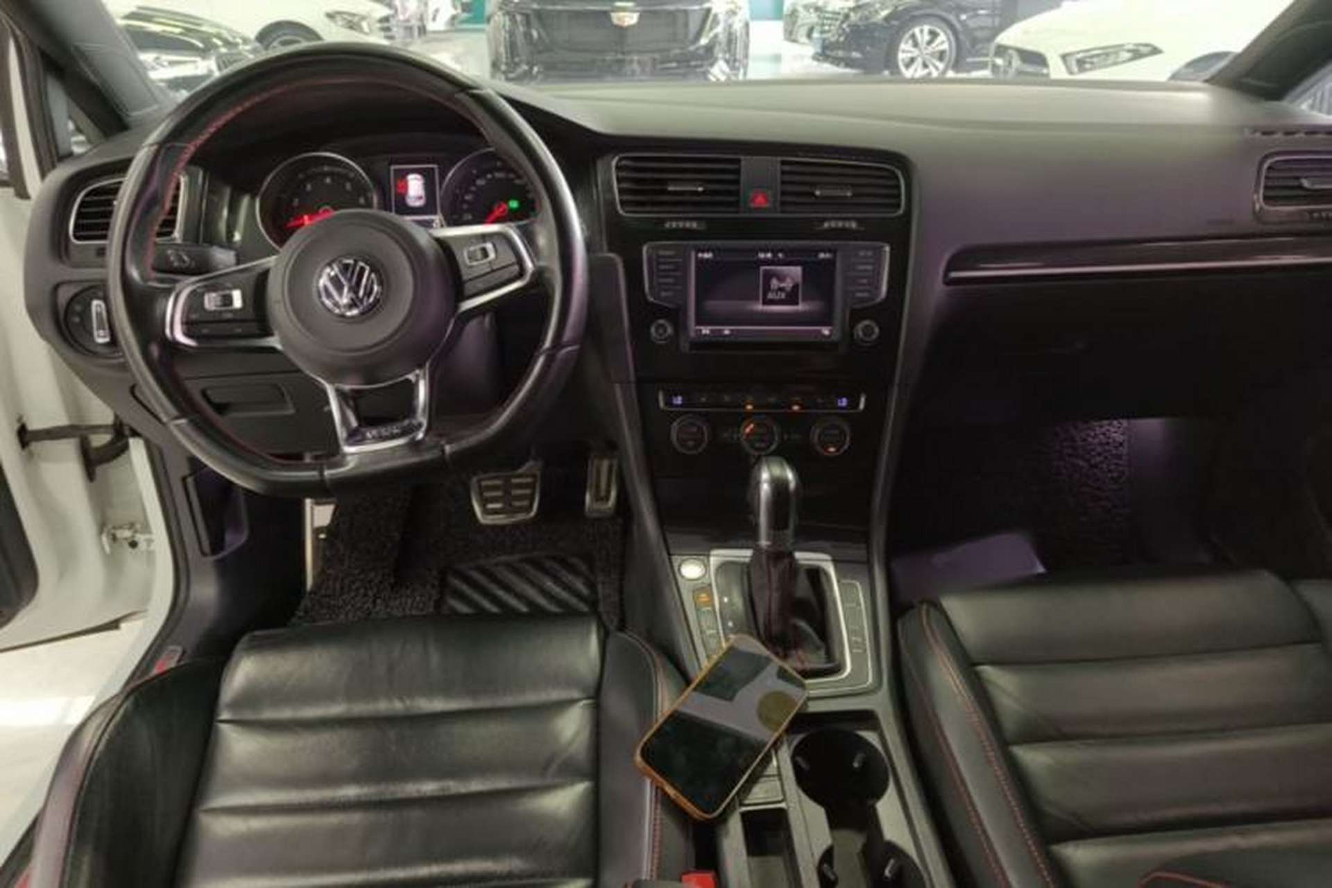 Used Volkswagen Golf GTI 2016 2.0 TSI GTI Center Console