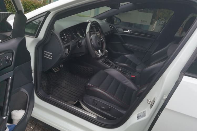 Used Volkswagen Golf GTI 2016 2.0 TSI GTI Driver Seat
