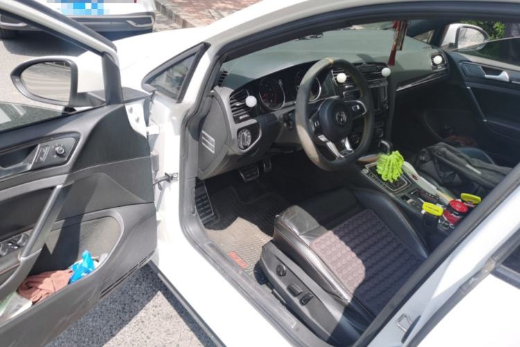 Used Volkswagen Golf GTI 2016 2.0 TSI GTI Driver Seat