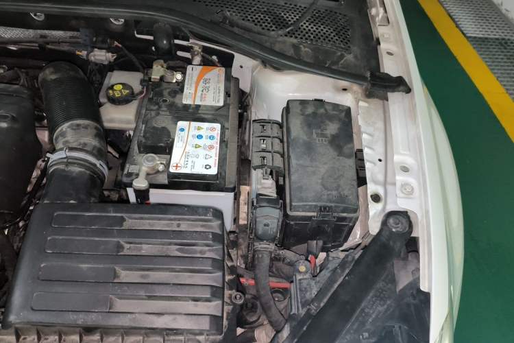 Used Volkswagen Golf GTI 2016 2.0 TSI GTI Engine Bay Left