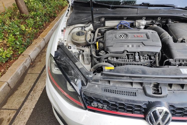Used Volkswagen Golf GTI 2016 2.0 TSI GTI Engine Bay Right