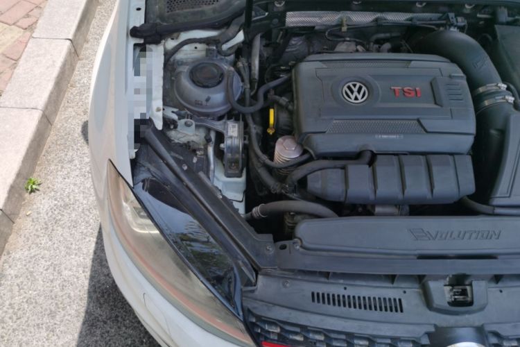 Used Volkswagen Golf GTI 2016 2.0 TSI GTI Engine Bay Right
