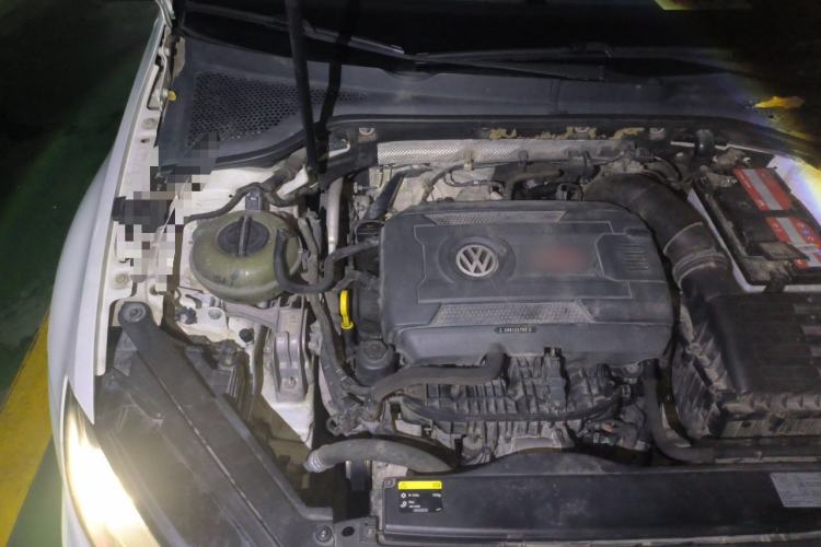 Used Volkswagen Golf GTI 2016 2.0 TSI GTI Engine Bay Right