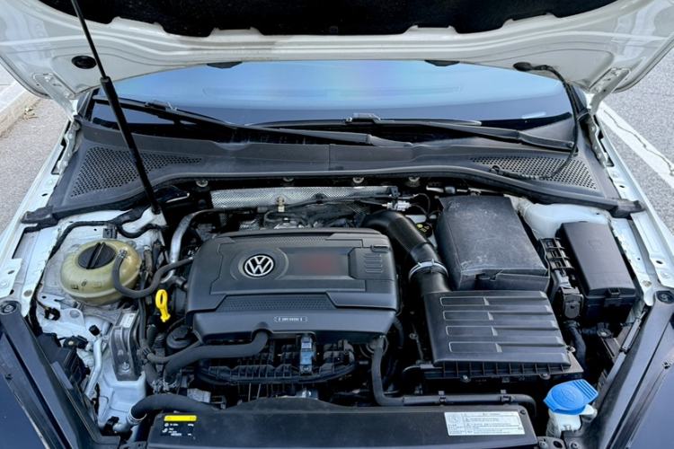 Used Volkswagen Golf GTI 2016 2.0 TSI GTI Engine Bay