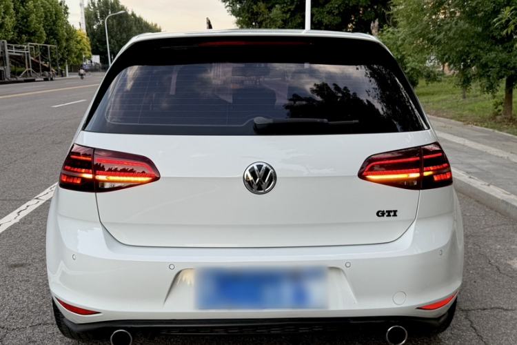 Used Volkswagen Golf GTI 2016 2.0 TSI GTI Exterior 1