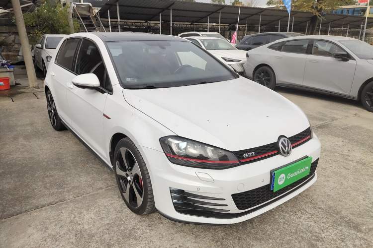 Used Volkswagen Golf GTI 2016 2.0 TSI GTI Exterior 2