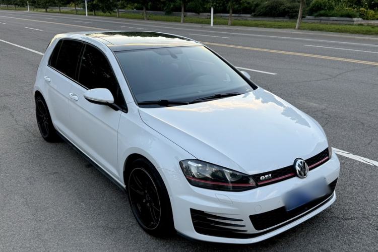 Used Volkswagen Golf GTI 2016 2.0 TSI GTI Exterior 2