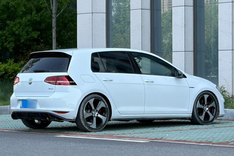 Used Volkswagen Golf GTI 2016 2.0 TSI GTI Exterior 3