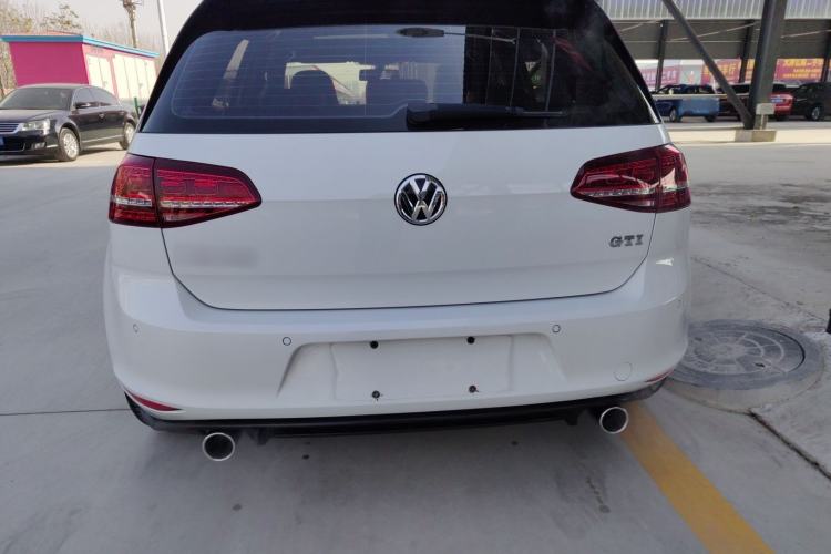 Used Volkswagen Golf GTI 2016 2.0 TSI GTI Exterior 4