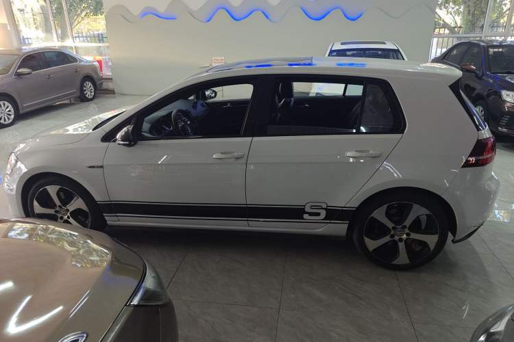 Used Volkswagen Golf GTI 2016 2.0 TSI GTI Exterior 5