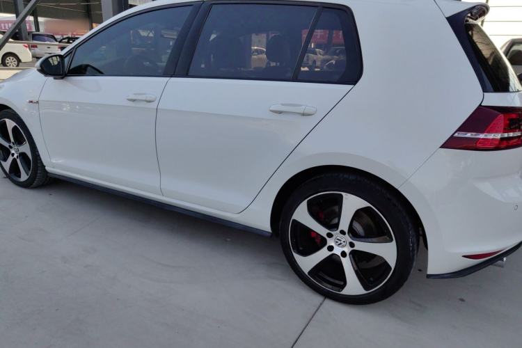 Used Volkswagen Golf GTI 2016 2.0 TSI GTI Exterior 5