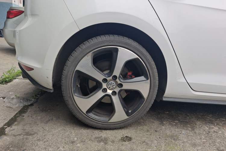 Used Volkswagen Golf GTI 2016 2.0 TSI GTI Exterior 5