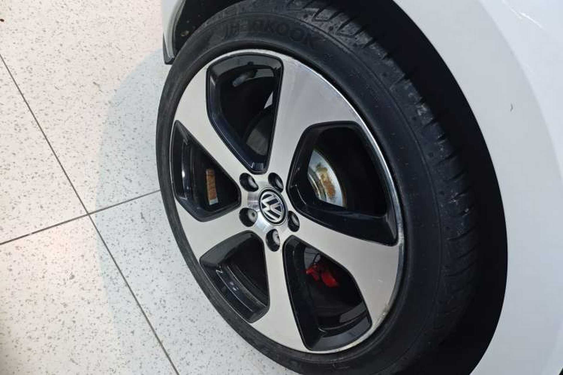 Used Volkswagen Golf GTI 2016 2.0 TSI GTI Exterior 8
