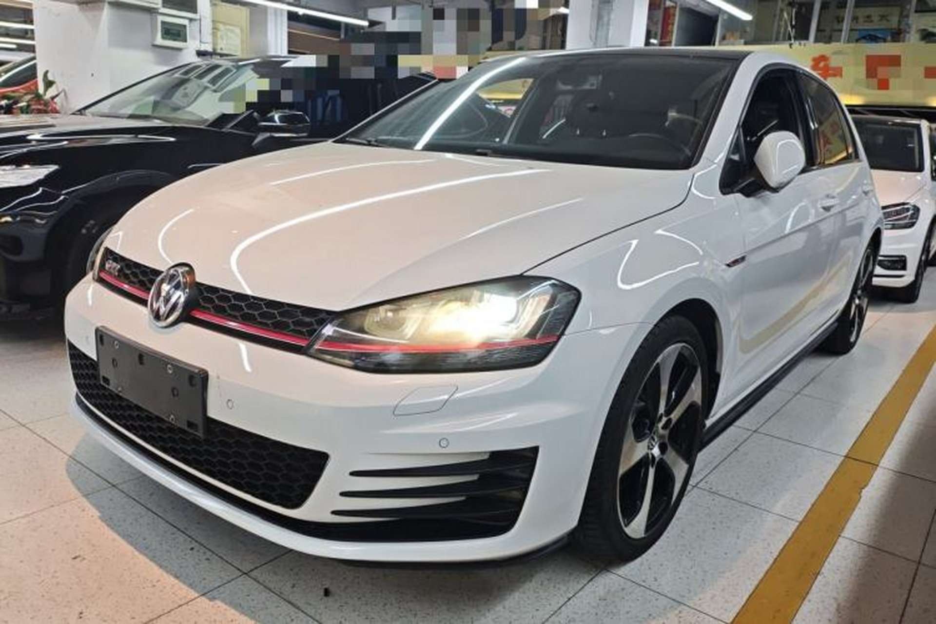 Used Volkswagen Golf GTI 2016 2.0 TSI GTI Front Left 45 Deg