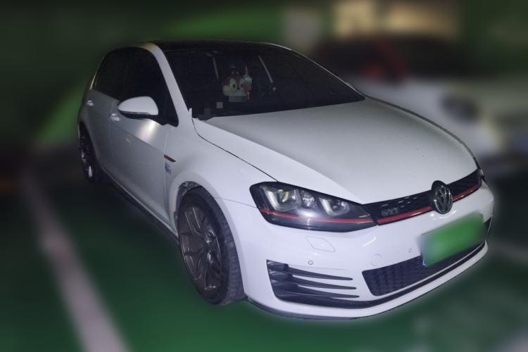 Used Volkswagen Golf GTI 2016 2.0 TSI GTI Front Right 45 Deg
