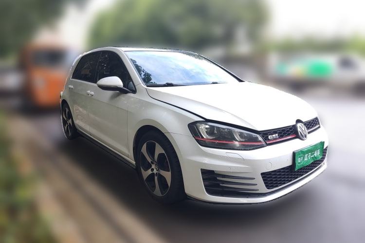 Used Volkswagen Golf GTI 2016 2.0 TSI GTI Front Right 45 Deg