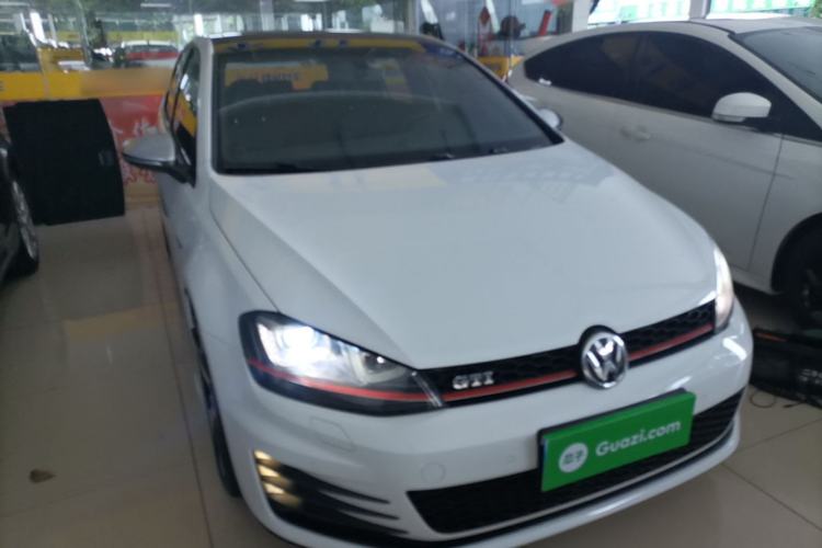 Used Volkswagen Golf GTI 2016 2.0 TSI GTI Front Right 45 Deg