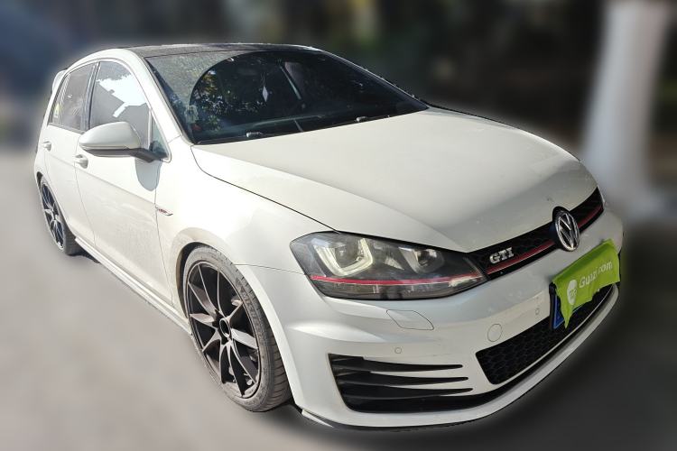 Used Volkswagen Golf GTI 2016 2.0 TSI GTI Front Right 45 Deg