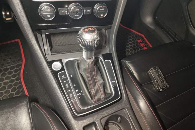 Used Volkswagen Golf GTI 2016 2.0 TSI GTI Gear Lever
